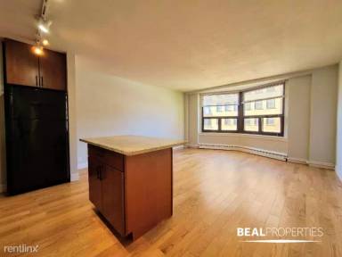 Main picture of Wellington Place Apartments