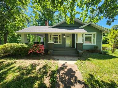 Main picture of 5108 Cherry St