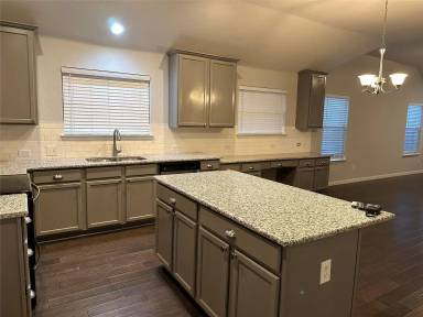 Main picture of 8412 Ontario Dr