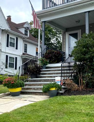 Main picture of 34 Prospect St