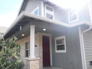 Main picture of 607 Pecan Ave