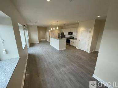 Main picture of 192 Erie Blvd