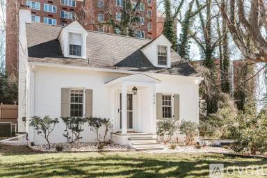 Main picture of 343 15th St NW
