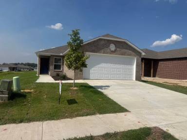 Main picture of 10309 Marilyn Dr