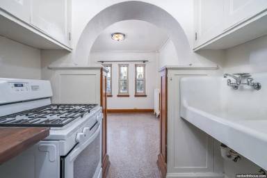 Main picture of 512 Algoma Blvd