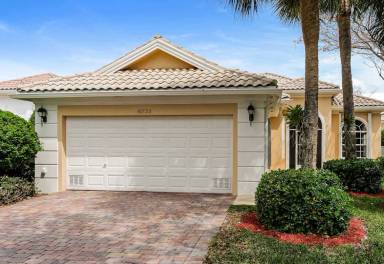 Main picture of 8233 Pine Cay Rd