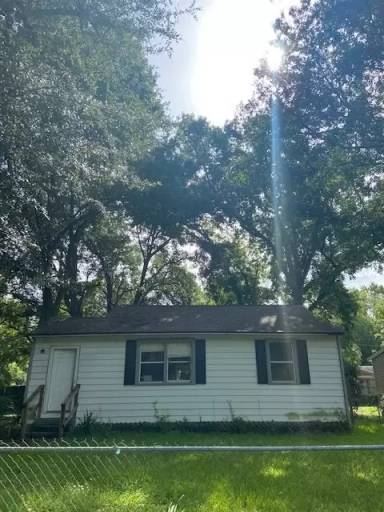 Main picture of 1043 Westbrook Cir E