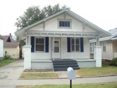 Main picture of 239 N Phillips Ave
