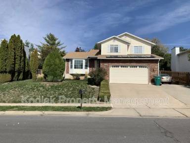 Main picture of 1737 E 2800 N