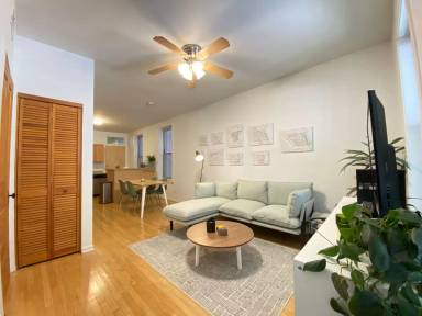 Main picture of 1805 N Hermitage Ave