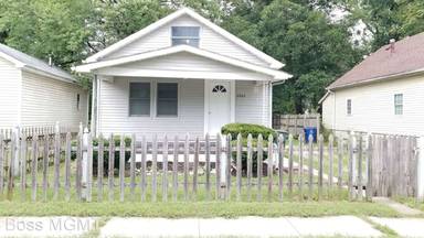 Main picture of 2864 E 9th Ave