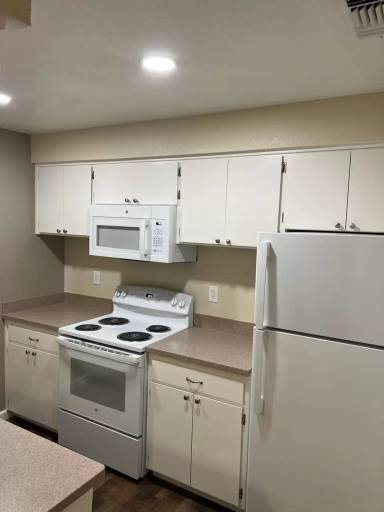 Main picture of 1459 E Lassen Ave
