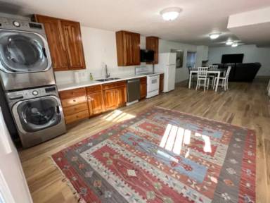 Main picture of 827 E 575 N