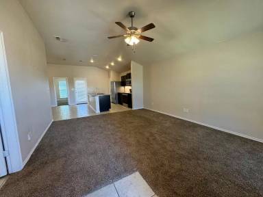 Main picture of 14203 Vernon Ave