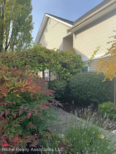 Main picture of 815 23rd Ave S