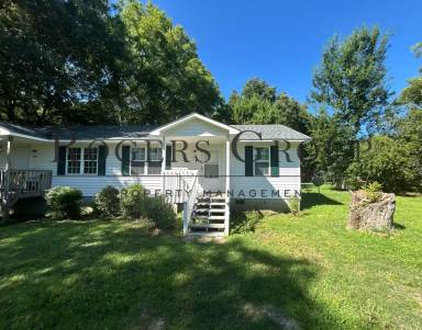 Main picture of 100 Dent Ln