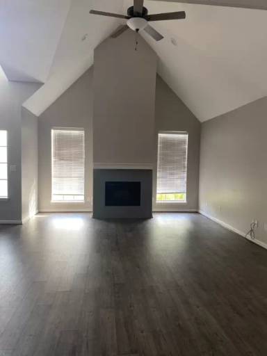 Main picture of 3222 Palm Desert Ln