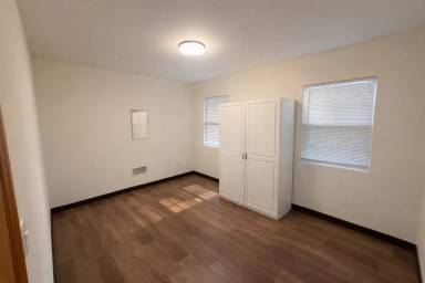 Main picture of 1361 1/2 W Adams Blvd