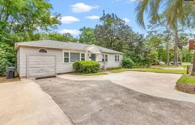 Main picture of 421 Murat St