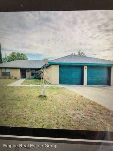 Main picture of 1307 W Kiowa Ave
