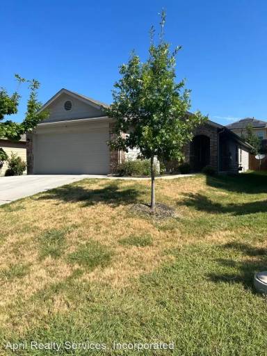 Main picture of 2210 Bettylou Ln