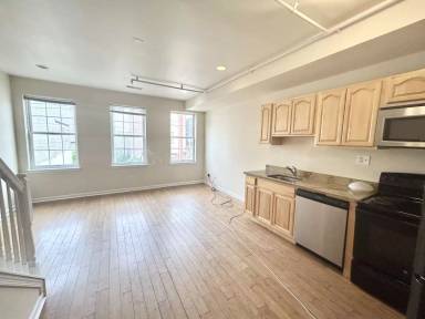 Main picture of 2038 N 18th St