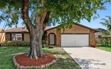 Main picture of 6858 S Congress Ave