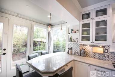 Main picture of 4239 Tejon St