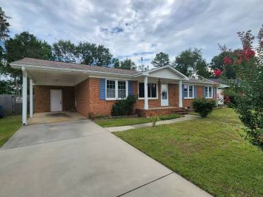 Main picture of 7403 Southgate Rd