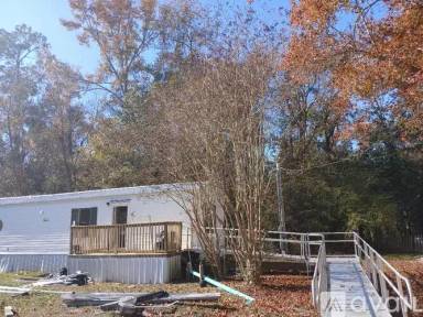 Main picture of 94 Leasch Loop