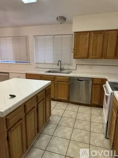 Main picture of 5582 W Minarets Ave