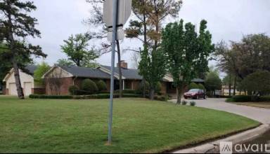Main picture of 3515 NW Arlington Ave