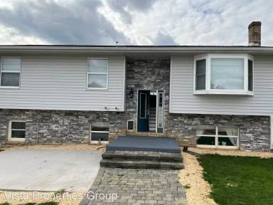 Main picture of 2101 Circleville Rd