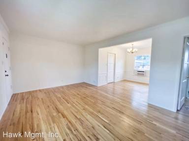 Main picture of 1220 E Glenoaks Blvd