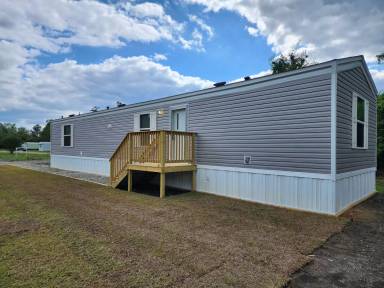 Main picture of 139 Littleton St