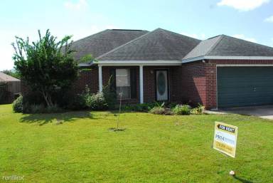 Main picture of 17336 Meadowbrook Dr