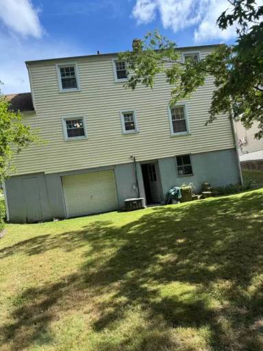 Main picture of 21 Van Buskirk Ave