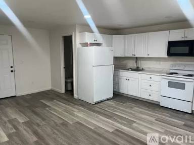 Main picture of 814 W 7th St