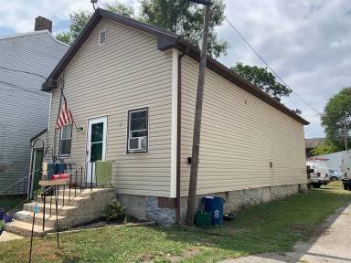 Main picture of 212 N West St