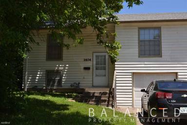 Main picture of 1404 SW McAlister Ave