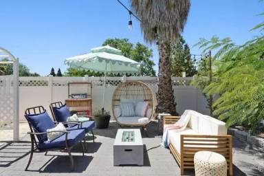 Main picture of 8247 Seeno Ave