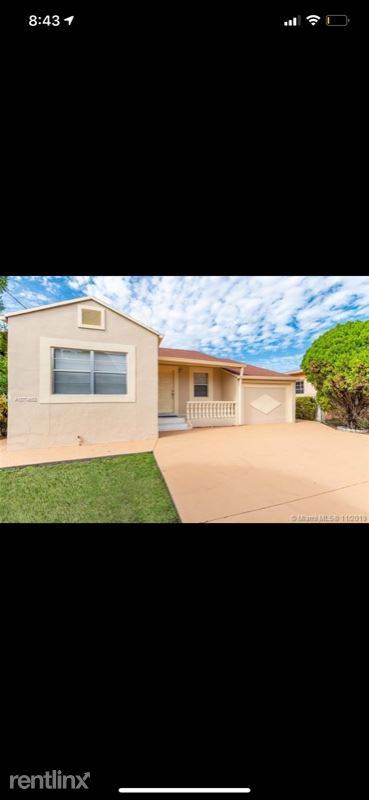 Main picture of 610 NW 23rd Pl
