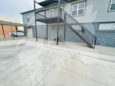 Main picture of 1623 Main St