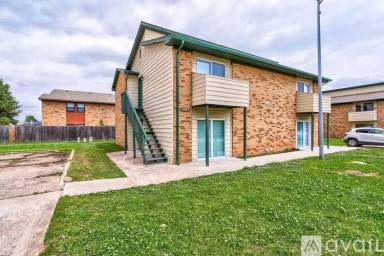 Main picture of 1403 Glen Oaks Ct