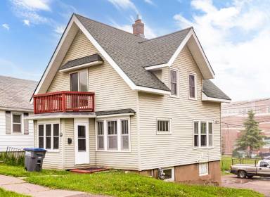 Main picture of 1018 N 7th Ave E