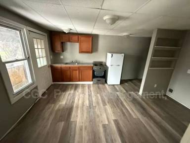 Main picture of 30 Griswold St