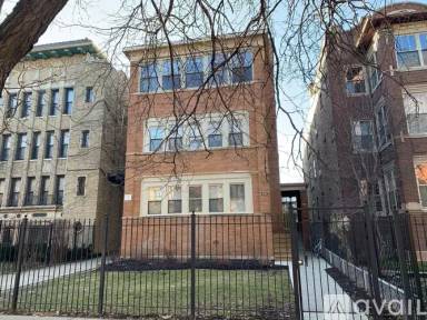 Main picture of 4740 N Malden St