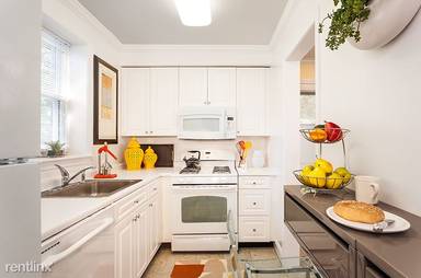 Main picture of 251 Independence Dr