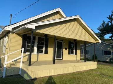 Main picture of 3200 Ash Ave