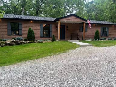 Main picture of 1 Ridge Cabin Rd